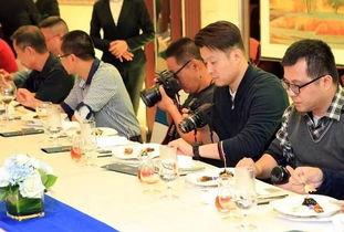 厦门演讲会吃瓜,吃瓜群众围观热点瞬间